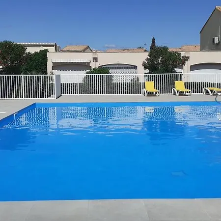 Centre Du Village Au Barcares Vue Imprenable 4 Couchages Piscine Parking Libre 29 Aout Au 30 Septembre Apartamento Le Barcarès