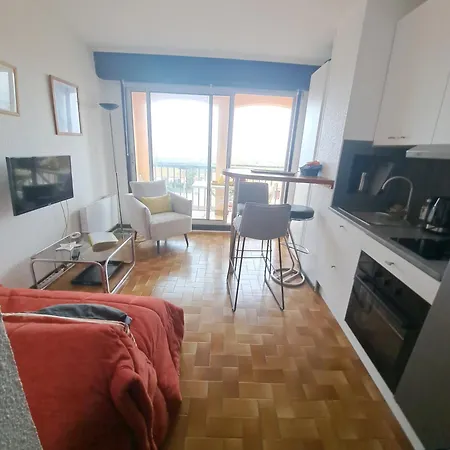 Appartement Barcares Au Village Vue Splendide Renove Parking Piscine 2 Adultes 2 Enfants