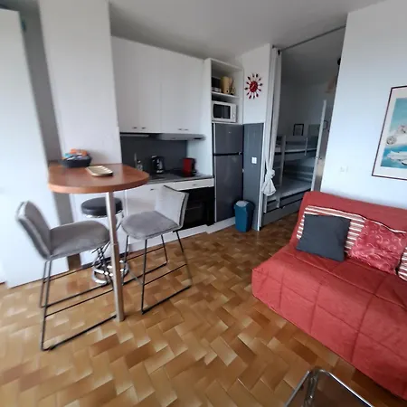 Barcares Au Village Vue Splendide Renove Parking Piscine 2 Adultes 2 Enfants Appartement Le Barcarès