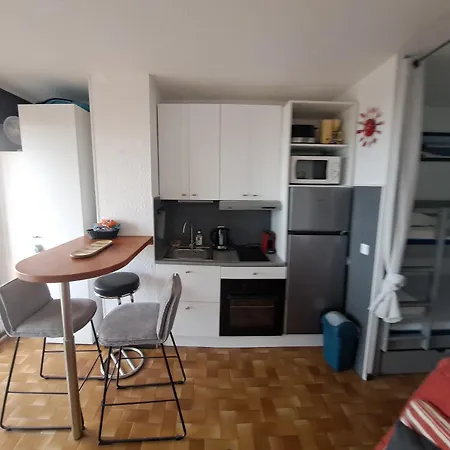 Barcares Au Village Vue Splendide Renove Parking Piscine 2 Adultes 2 Enfants Appartement Le Barcarès