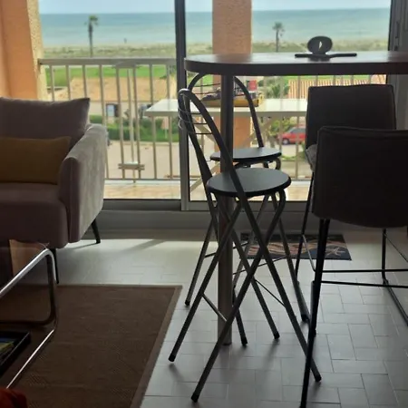 Apartament Coeur De Village Au Barcares Vue Mer Exceptionnelle Studio 4 Couchages Piscine Parking Libre 29 Aout Au 30 Septembre